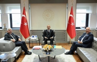 Bakan Uraloğlu‘nu Rektör Prof Dr. Aydın ziyaret...