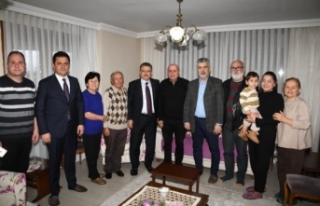 Başkan Erdem’e baş sağlığı sundular.