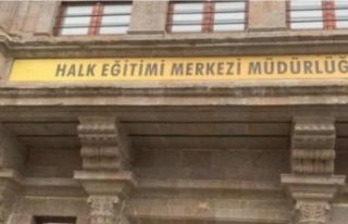 Halk eğitim Müdürlüğü sergi sarayı ilgi görüyor.