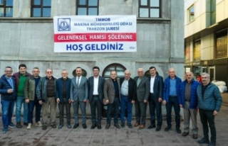 Makine mühendisleri odasından geleneksel hamsi şöleni.