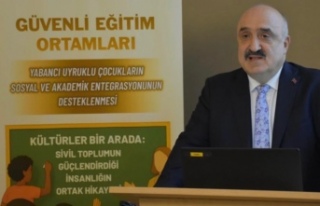 Prof.Dr. Demircioğlu güvenliği eğitimi anlattı.