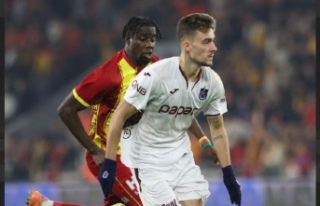 TS Akdeniz’den Esti.