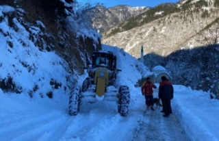 BÜYÜKŞEHİR EKİPLERİ KAPALI YOL BIRAKMADI