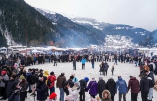 UZUNGÖL KIŞ FESTİVALİ RENKLİ GÖRÜNTÜLERLE...