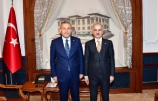 Ulaştırma ve Altyapı Bakanı Uraloğlu’ndan Trabzon...