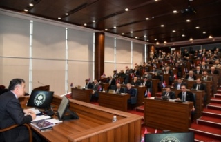 BAŞKAN GENÇ 3 PROJE İÇİN İHALEYE ÇIKILACAĞINI...