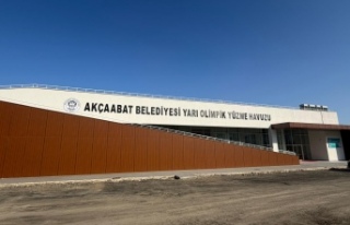 AKÇAABAT’IN YÜZME HAVUZU HİZMETE AÇILIYOR