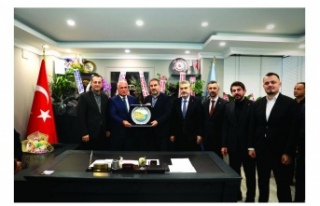 AKP'liler Başkan Şentürk’ü ziyaret ettiler