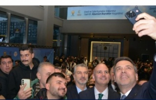 Bakan Bayraktar Gençlerle Buluştu