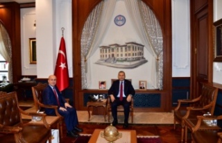 Burak Paşa vali Şahin’i ziyaret etti