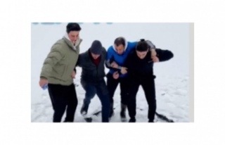 Kırılan buz şok etti