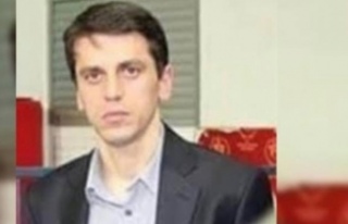 Komisyoncu Kibar hamsinin yollarını gözlüyoruz.