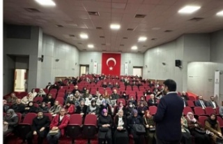 Müftü Dr.Çiçek bilgilendirdi.