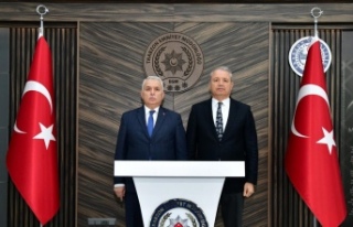 Vali Yıldırım, İl Emniyet Müdürü Ali Loğoğlu’na...