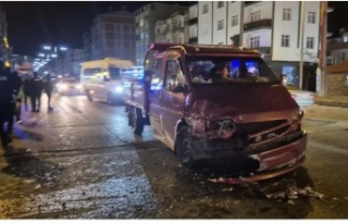 Yomra zincirleme trafik kazası 2 yaralı