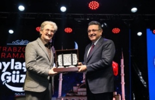 BAŞKAN GENÇ: RAMAZAN SOHBETLERİ GÖNÜLLERİMİZİ...