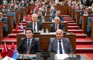 ZORLU: “TRABZON KİMSENİN ARKA BAHÇESİ DEĞİLDİR!”