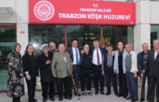 Ak Parti Köşk huzurevinde yaşlılarla iftar sofrasında...