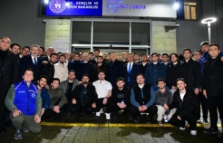 Bakan Uraloğlu gençlerle sahur sofrasında buluştu.