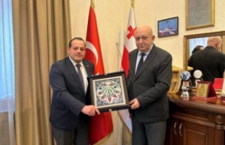 Başkan Tuna başkonsolos Lashivili’yi ziyaret etti.