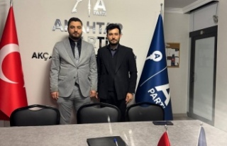 Başkan Av. Köroğlu, Başkan Av. Eyüboğlu’nu...