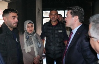 BAŞKAN KAYA, EVİ YANAN AİLEYE YARDIM ELİNİ UZATTI