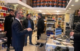 Başkan Pulat, Yomra esnafını ziyaret etti