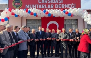 Çarşıbaşı muhtarlar derneği açıldı.