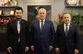 CHP’liler Başkan Şentürk’ü ziyaret ettiler