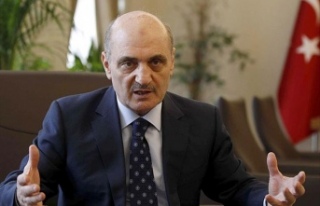 Eski Bakan Bayraktar 15 milyon dağıttı