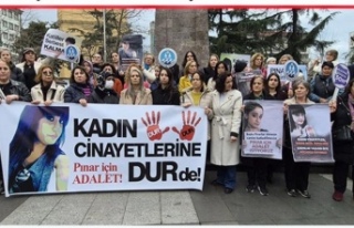 Kadınlar Pınar Kaynak için Atatürk alanında buluştular