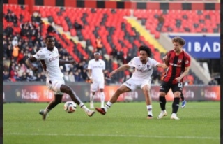 Kritik 3 puanı kaptık.