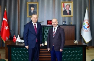 Vali Şahin rektör prof. Kutlu‘ya iadeyi ziyarette...