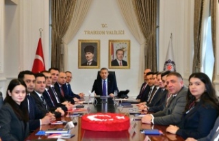 Vali Şahin Kaymakamlarla bir araya geldi