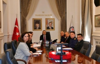 Vali Şahin topladı