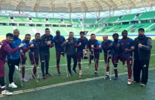 BÜYÜKŞEHİR AMPUTE’DEN, SAKARYA’YA ALTIN GOL