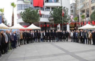 BAŞKAN EKİM, BAYRAMLAŞMA TÖRENİNDE HEMŞEHRİLERİYLE...