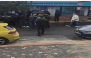 APP kuyruğunda esnaf çile çekiyor