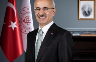 Bakan Uraloğlu ''Hafta sonu rayları döşemeyi...