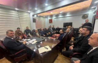 Başkan Sivrikaya il yönetimini topladı.