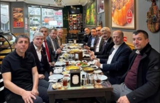 Başkan Dr. Çebi İstanbul’da hemşehrileriyle...