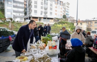 Başkan Ekim Salı Kadınlar Pazarı’nı Ziyaret...