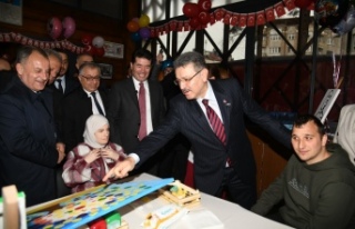 BAŞKAN GENÇ: ENGELLERİ KALDIRDIKÇA DAHA MUTLU...