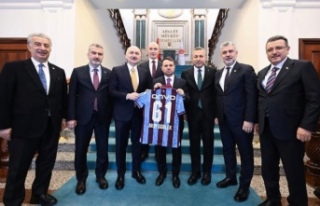 CHP il başkanı bak Trabzon’u kirli siyasetinize...