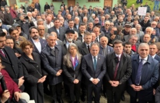 CHP’liler İmamoğlu’nun köyünde bayramlaşma...