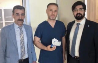 İYİ’ler sağlıkçıları ziyaret ettiler.