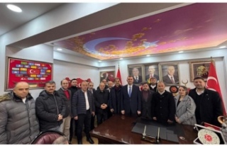 MHP’de bayram coşkusu.