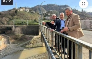 Of’ta değişim eski bakan Bayraktar‘la başladı