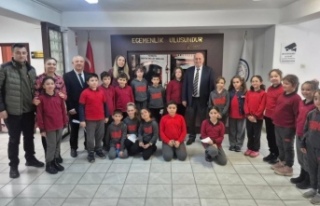 Öğrenciler başkan Erdem’e teşekkür ettiler