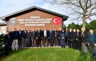 Vali Şahin 18 Mart Şehitler günü dolayısıyla...